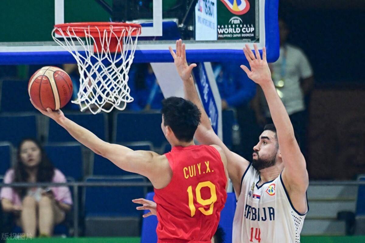 包含CBA赛场上再现激烈对抗,球员争分夺秒的词条 包含CBA赛场上再现激烈对抗,球员争分夺秒的词条