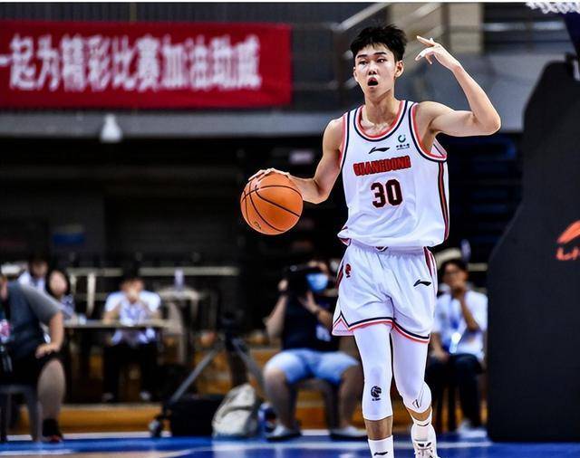 包含阿尔希拉尔冲击季军,年轻球员表现亮眼的词条 包含阿尔希拉尔冲击季军,年轻球员表现亮眼的词条