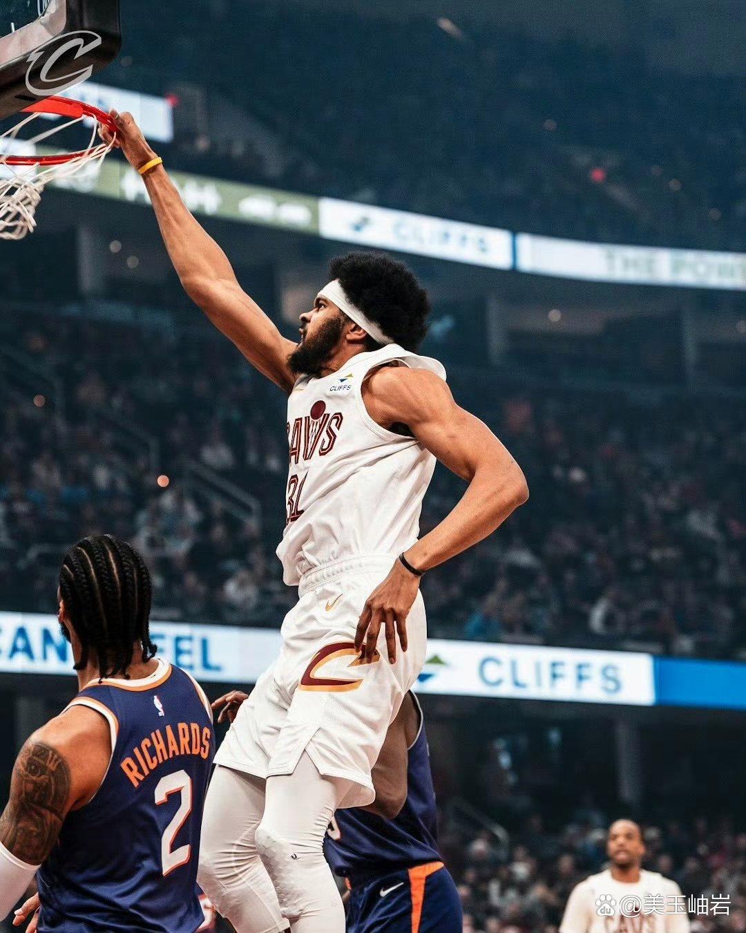 关于爵士胜出,米切尔再度展现得分威力的信息 关于爵士胜出,米切尔再度展现得分威力的信息