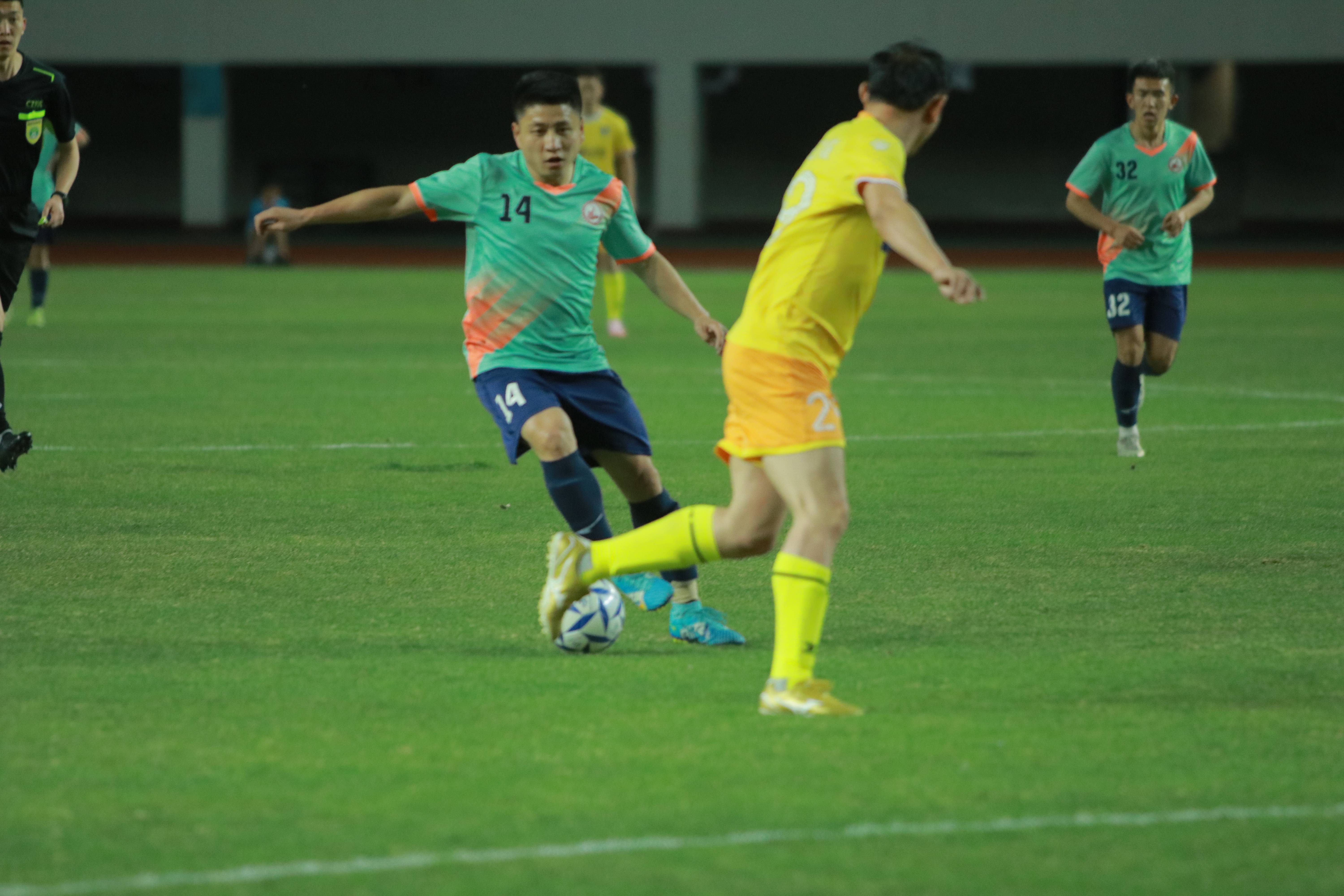 国内足球热门赛事掀起观赛热潮 国内足球热门赛事掀起观赛热潮