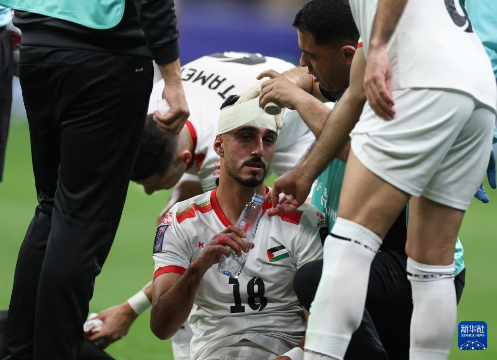 巴勒斯坦球队获胜,晋级八强 巴勒斯坦球队获胜,晋级八强