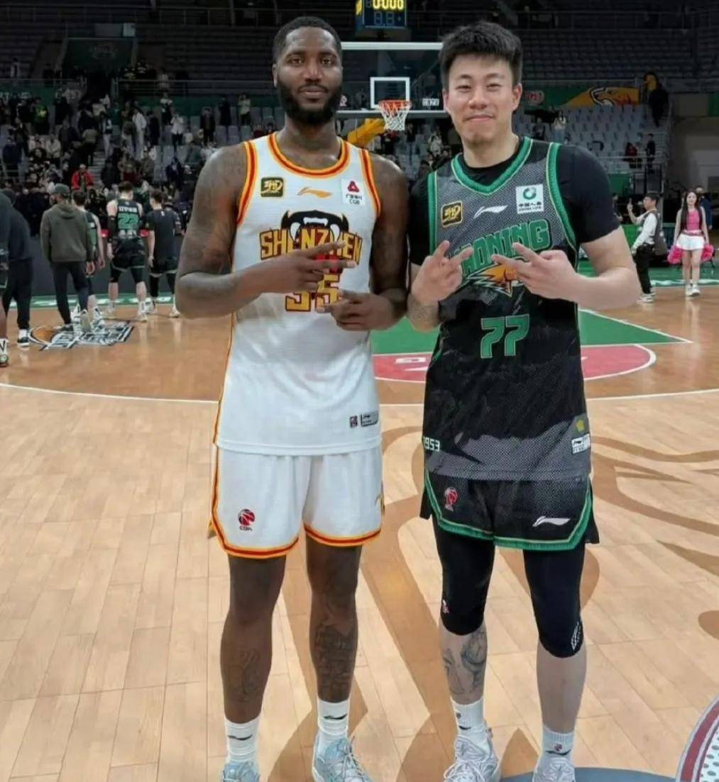 强强对话即将展开,预示一场激烈赛事的简单介绍 强强对话即将展开,预示一场激烈赛事的简单介绍