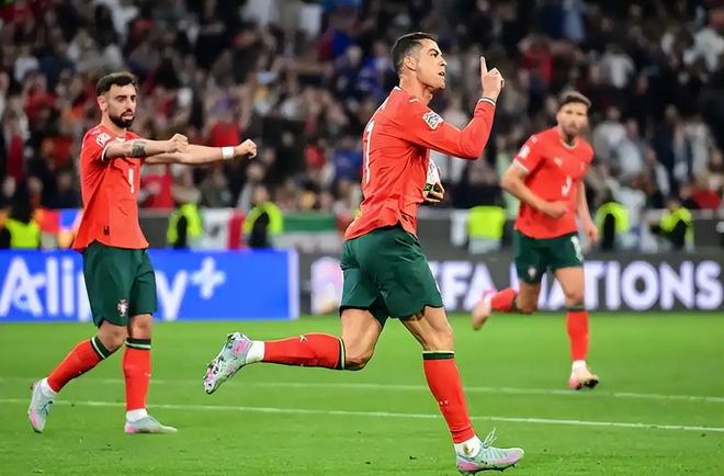 od体育中国官网-包含欧国联赛激情澎湃，强队展现冠军实力的词条