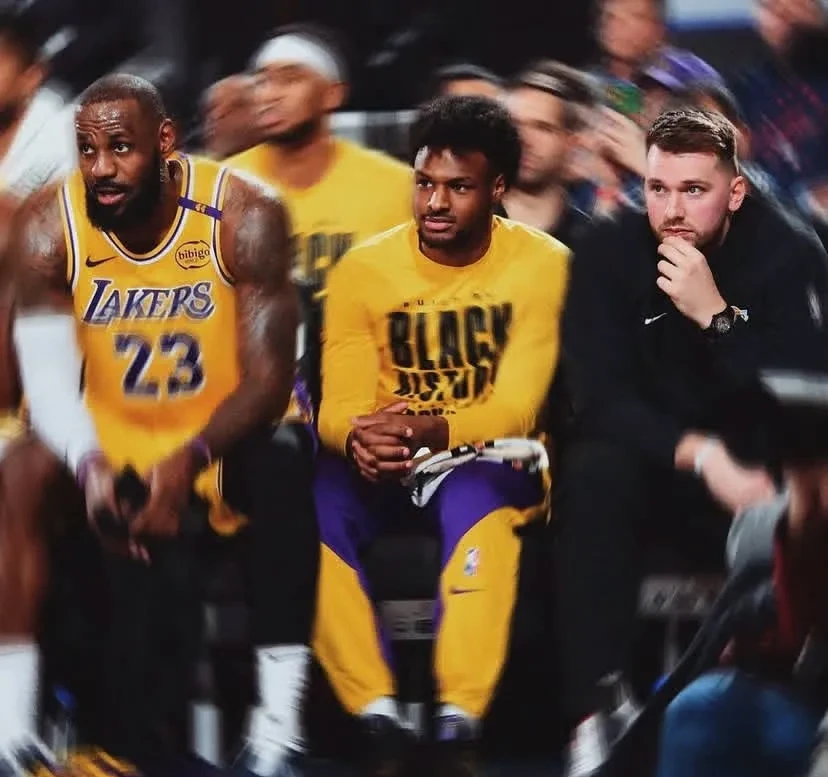 关于湖人大将全面发威带队击败开拓者取得胜利的信息 关于湖人大将全面发威带队击败开拓者取得胜利的信息