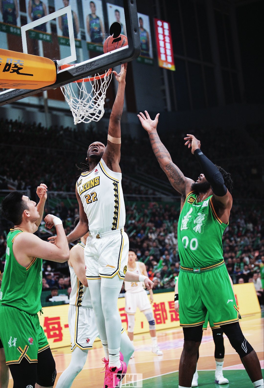 凌厉进攻为球队在比赛中保持领先 凌厉进攻为球队在比赛中保持领先