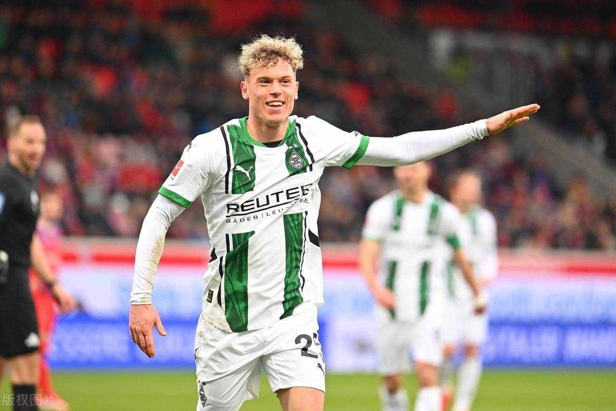 包含法兰克福客场挑战门兴格拉德巴赫，拼晋级的词条