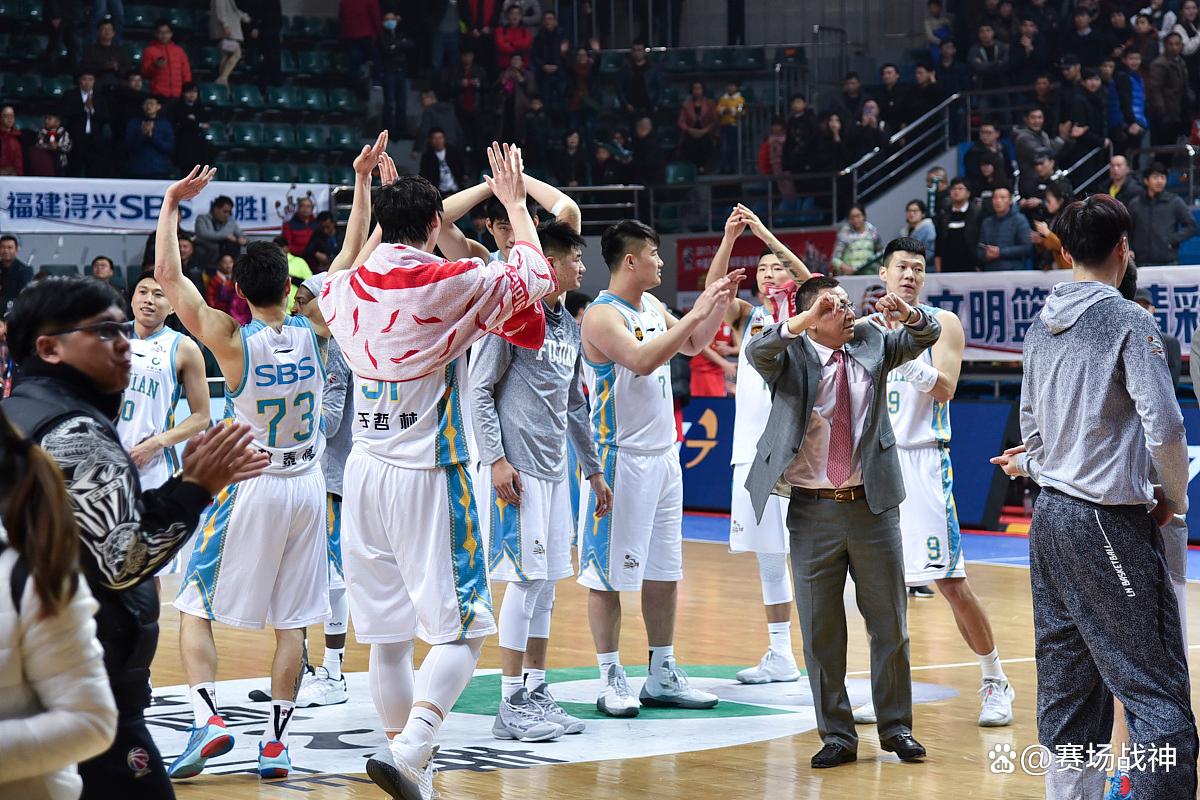 新疆队爆冷淘汰山东,晋级季后赛 新疆队爆冷淘汰山东,晋级季后赛