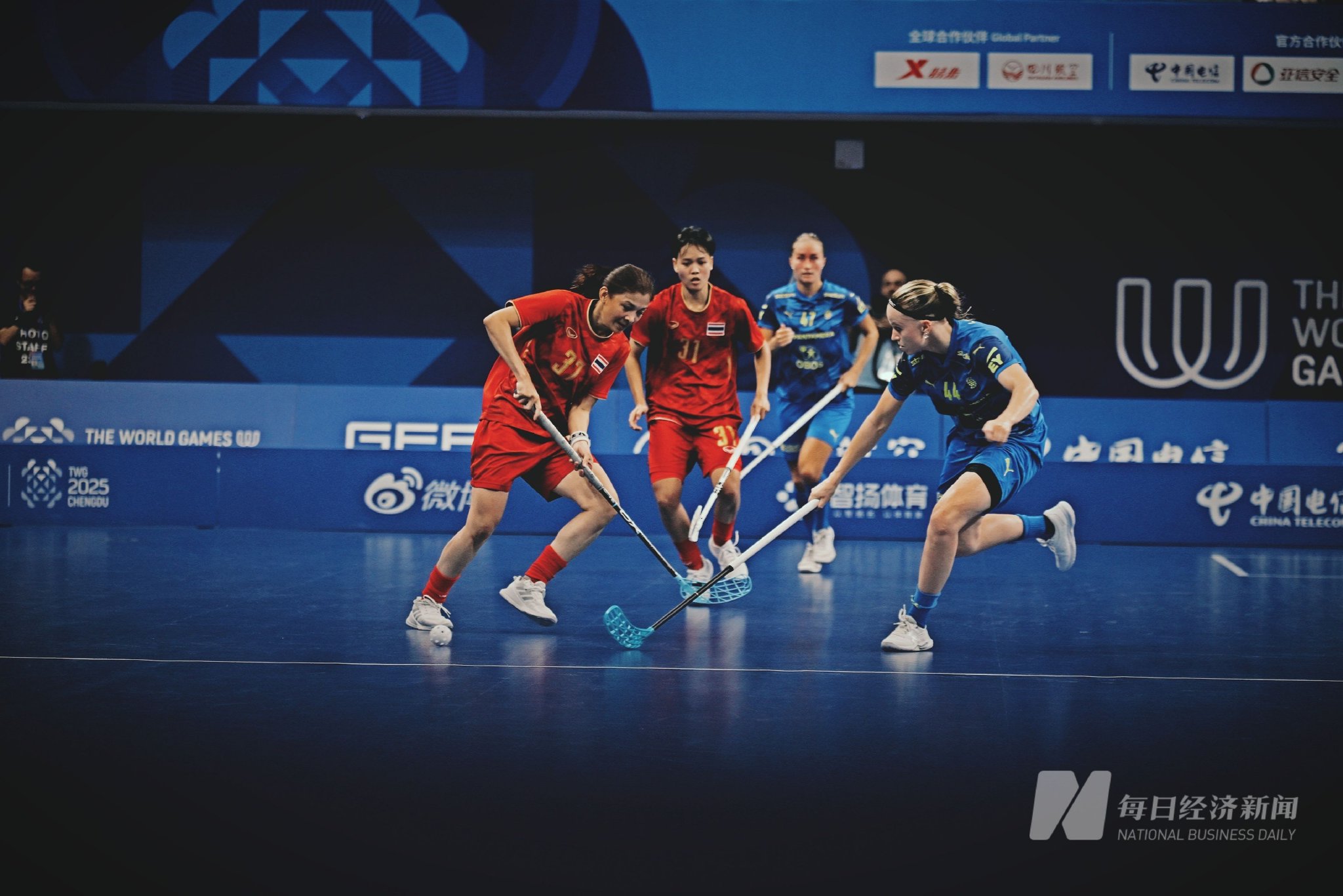 瑞典队在今日的比赛中获得惊人的胜利 瑞典队在今日的比赛中获得惊人的胜利