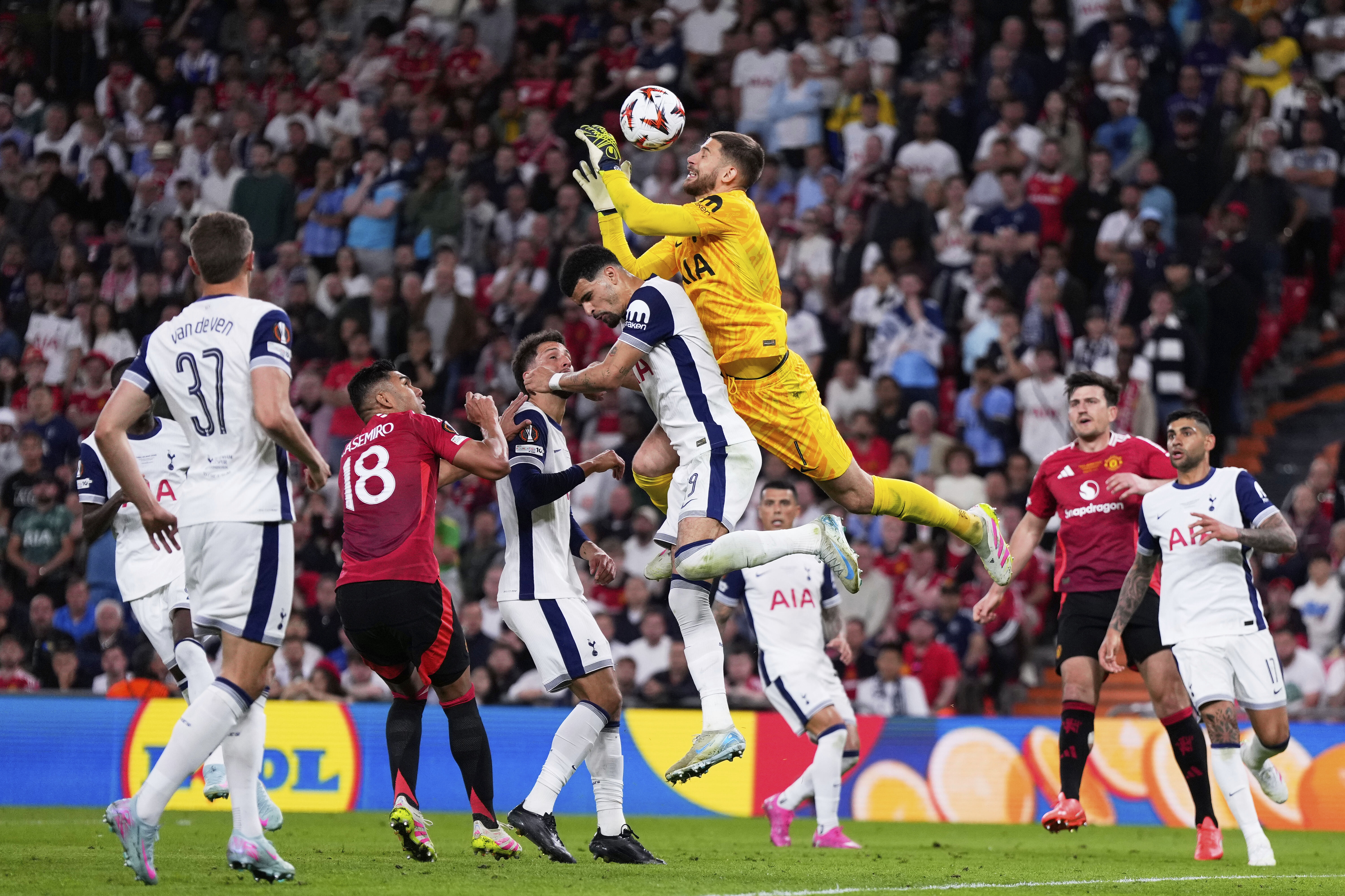 关于欧洲足球赛事热辣开启,势如破竹的谁能当之无愧?的信息 关于欧洲足球赛事热辣开启,势如破竹的谁能当之无愧?的信息