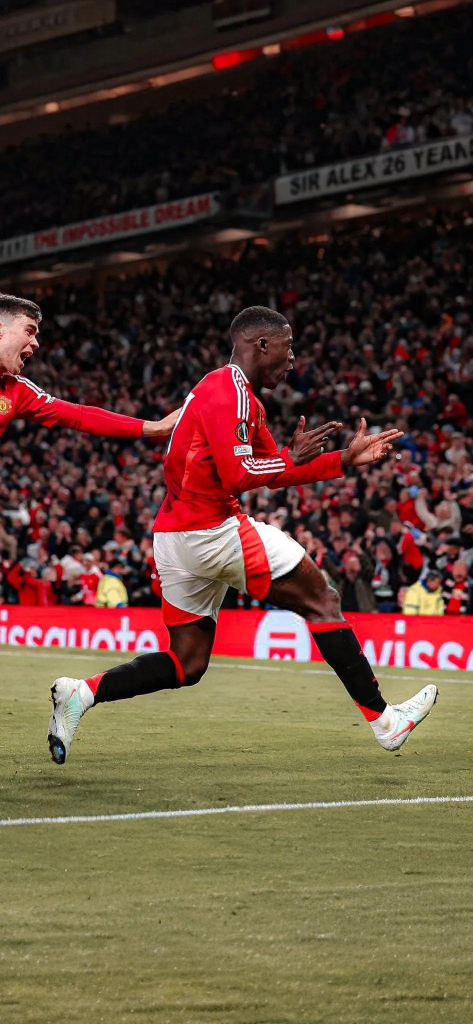 欧洲赛事热血擂台,球员斗志昂扬 欧洲赛事热血擂台,球员斗志昂扬