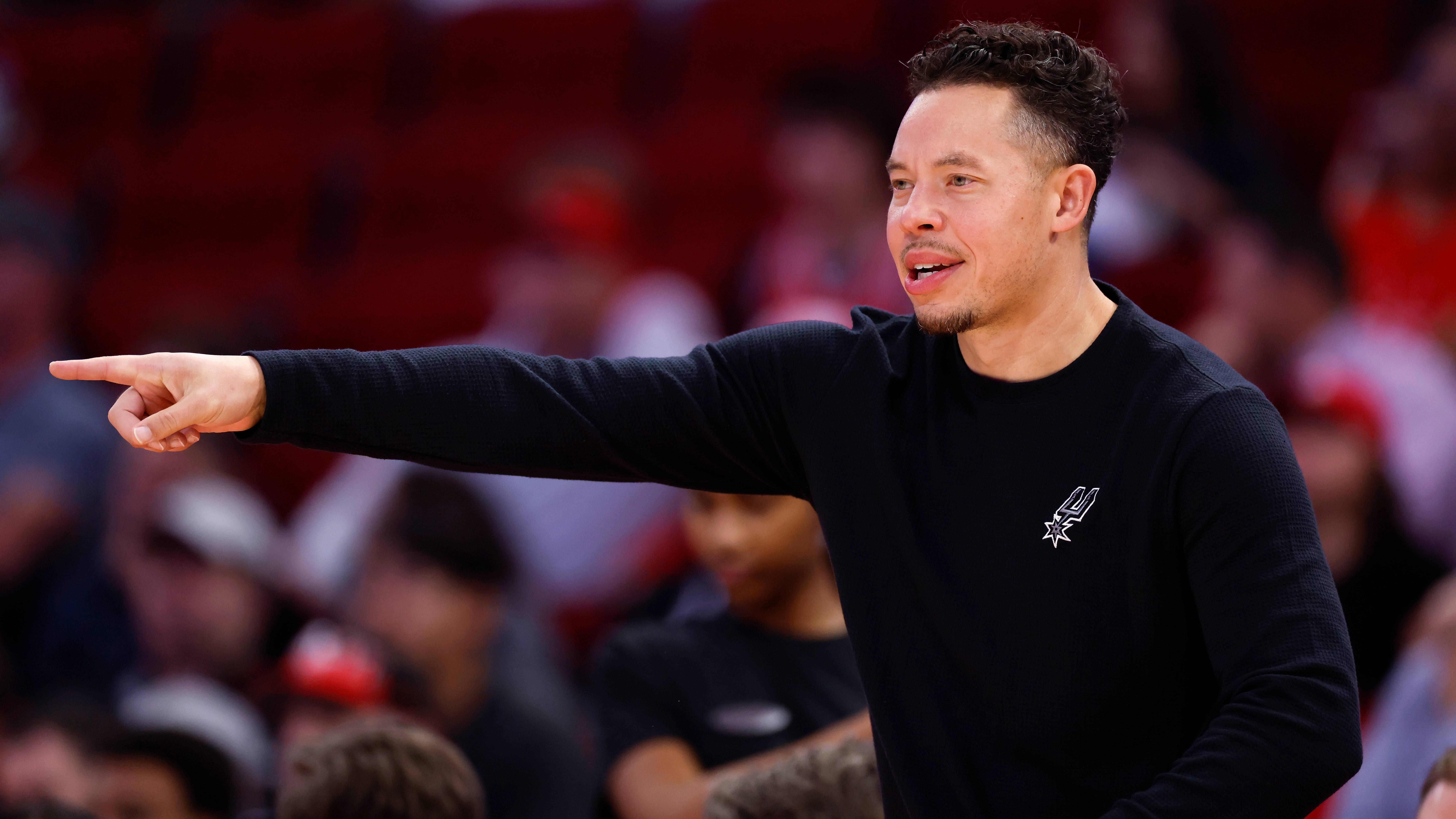 od体育官方入口-马刺接连告负，波波维奇密会全队寻找解决之道