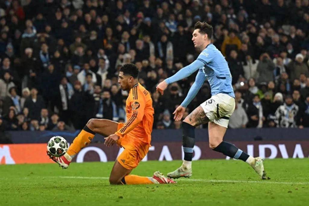 皇马客场失利,败于曼城 皇马客场失利,败于曼城