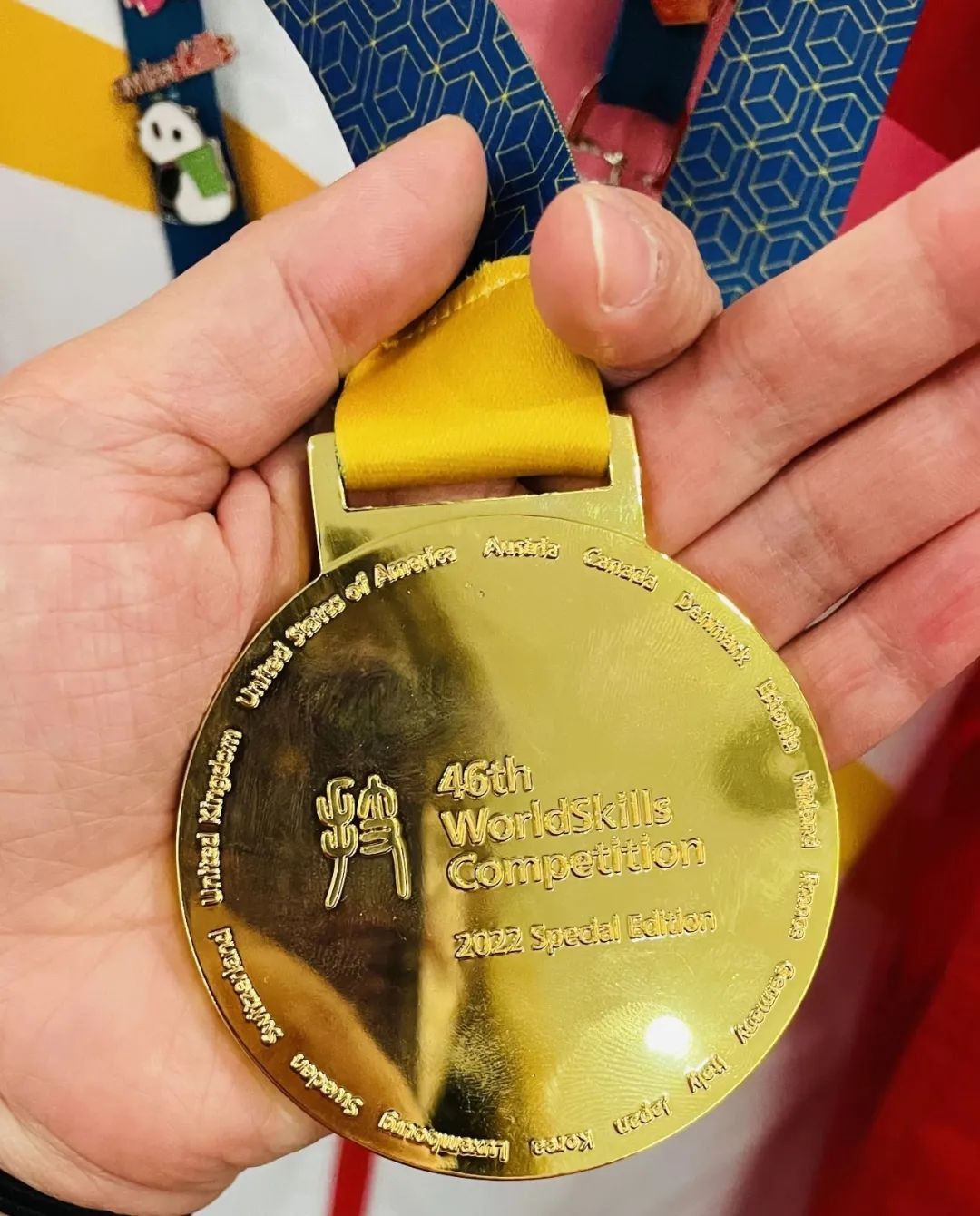 古巴体操选手意志坚定,千锤百炼摘得金牌 古巴体操选手意志坚定,千锤百炼摘得金牌