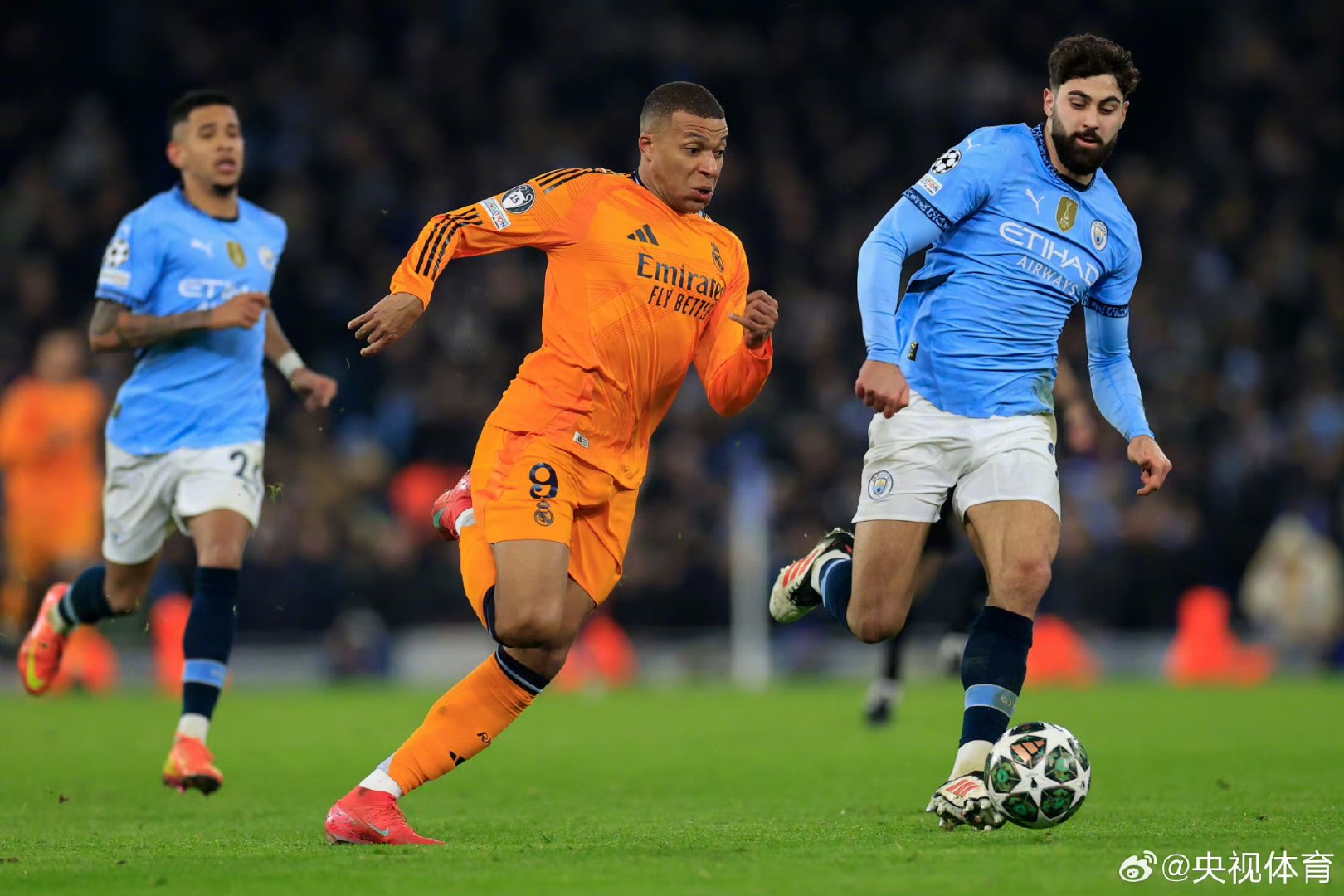 皇马宣布与贝尔解约，球员转会至英超球队的简单介绍