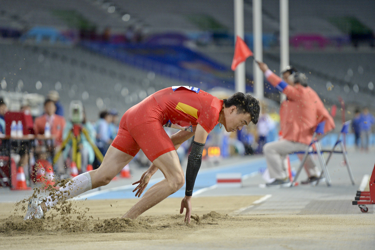 顶尖运动员展现实力,跨越障碍、敢战最强的简单介绍 顶尖运动员展现实力,跨越障碍、敢战最强的简单介绍