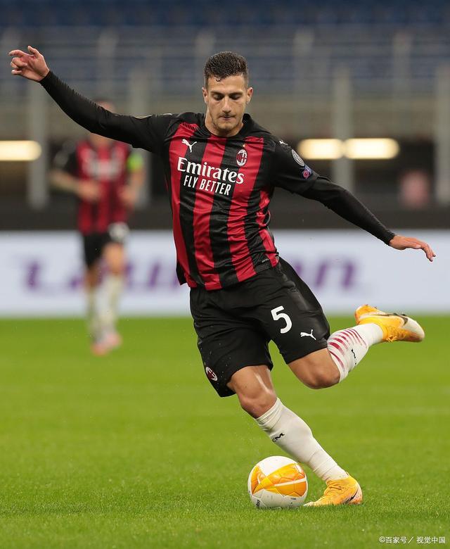 卡利亚里稳居中游,客场挑战势不可挡 卡利亚里稳居中游,客场挑战势不可挡