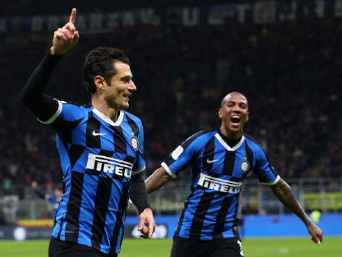 西亚强队保持不败,成功晋级 西亚强队保持不败,成功晋级