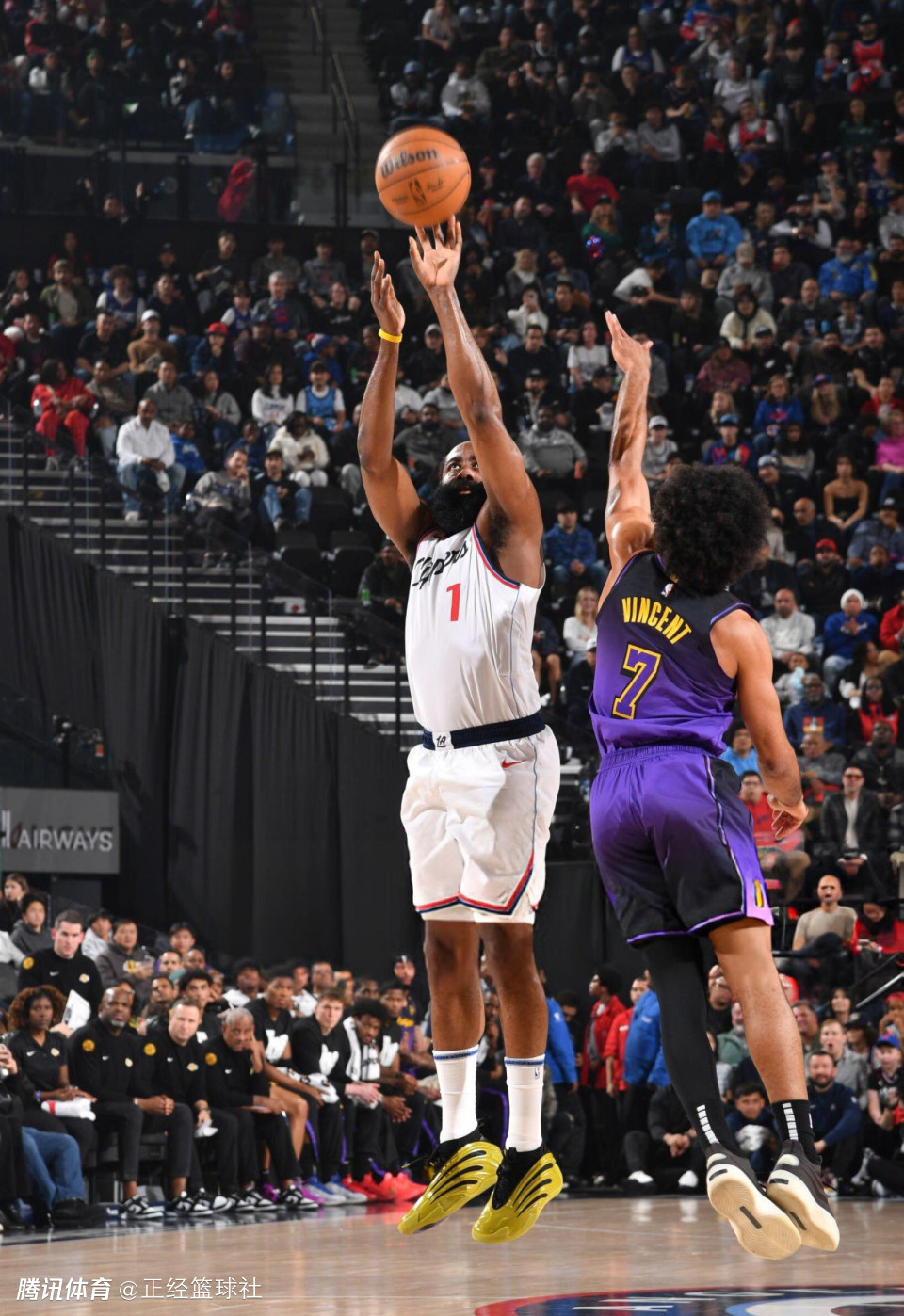 快船惨败奇才,豪取七连胜 快船惨败奇才,豪取七连胜